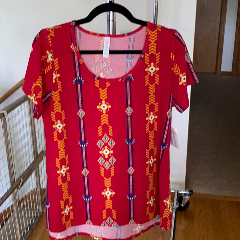 Lularoe Classic Tee